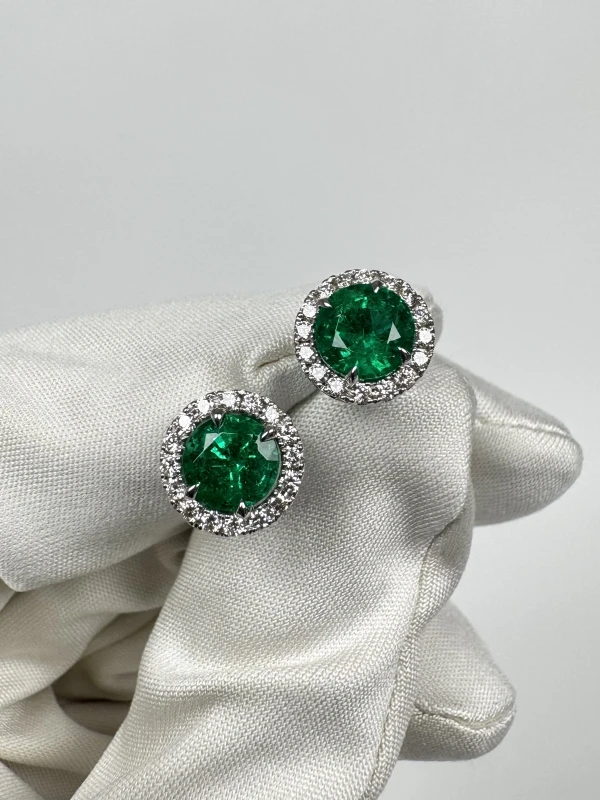 DeRosa EMERALD EARRINGS 0.99 - 1.11 CT VIVID TO INTENSE GREEN E451206 4