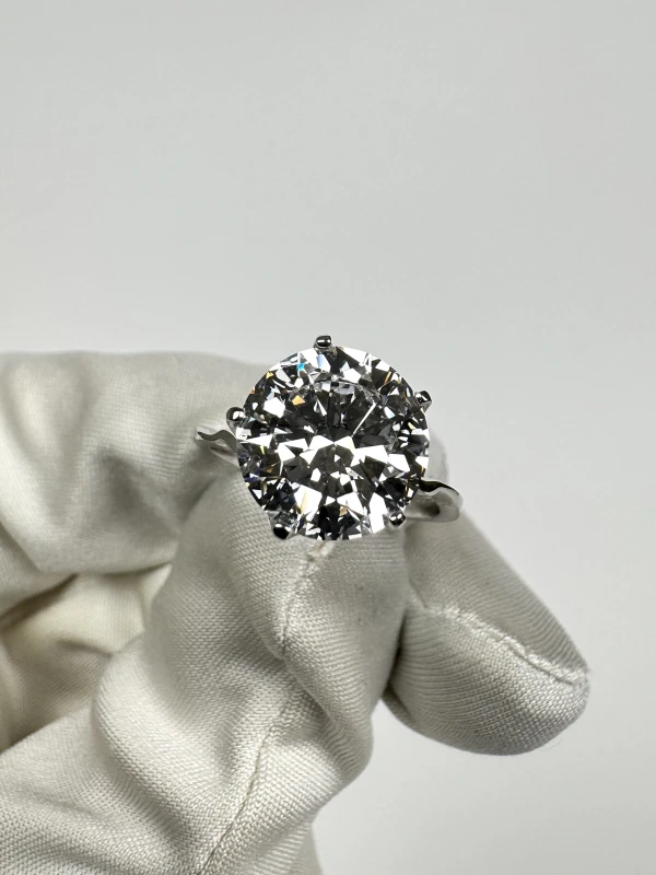 СЕРЬГИ NO NAME ROUND DIAMOND 4.01 D/VVS2 RING (GIA) NN4.01D 4