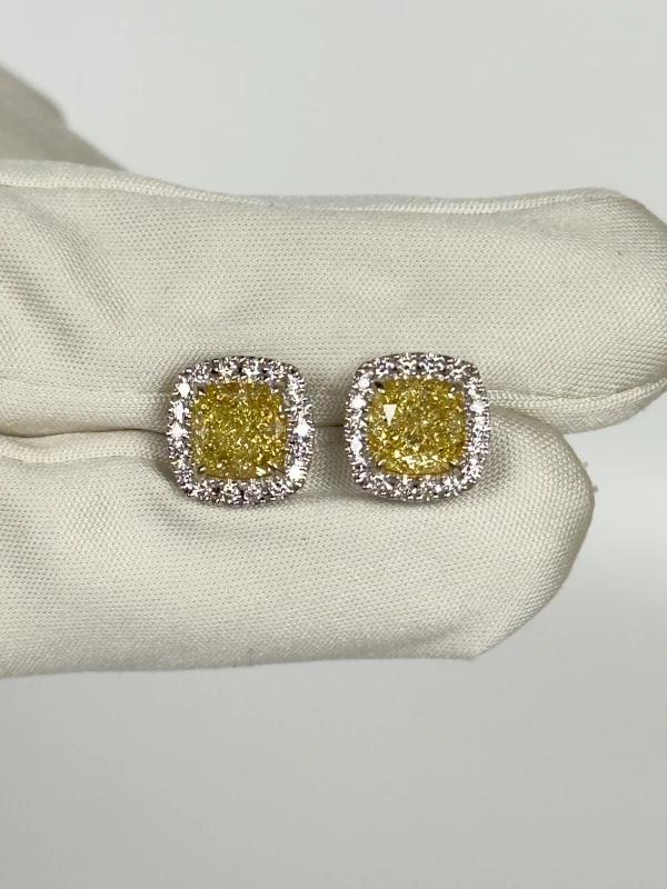 DeRosa DIAMOND EARRINGS 2.01-2.05 CT FANCY YELLOW/VVS-VS (GIA) E8054466 4