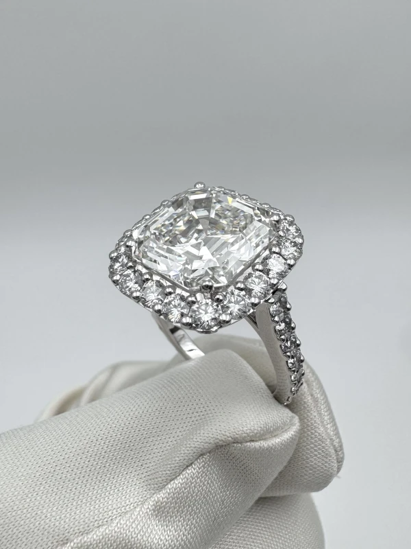 Graff DIAMOND 7.17 CT H/VVS1 RING (GIA) GR7.17CT 5