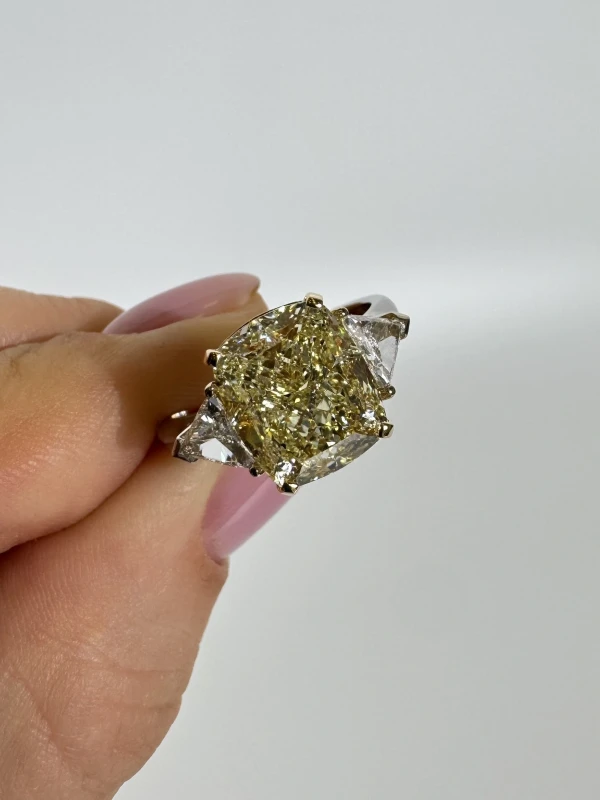 СЕРЬГИ NO NAME CUSHION DIAMOND 5.01 CT Y to Z/VS2 RING (GIA) NN5.01YtoZ 3