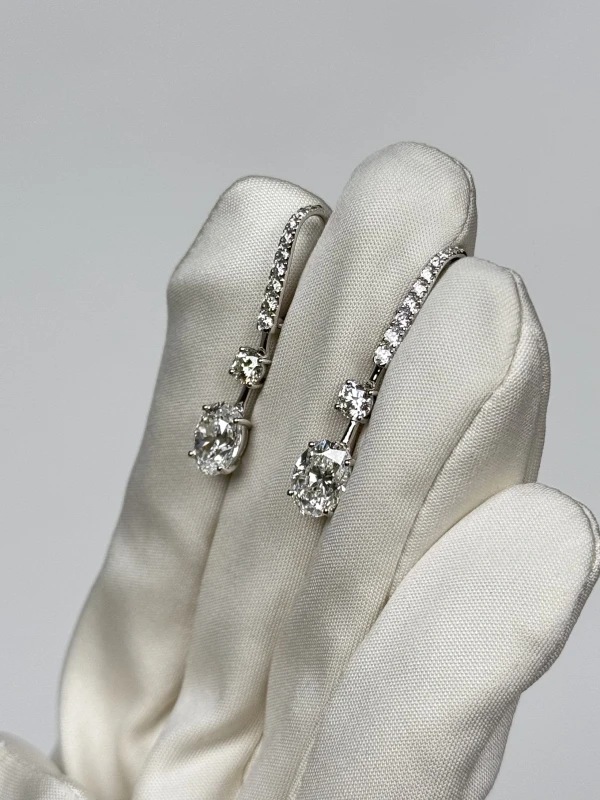 СЕРЬГИ NO NAME OVAL DIAMOND 2.01 - 2.01 CT E/VS2 EARRINGS (GIA) 2.01-2.01e/vs 3