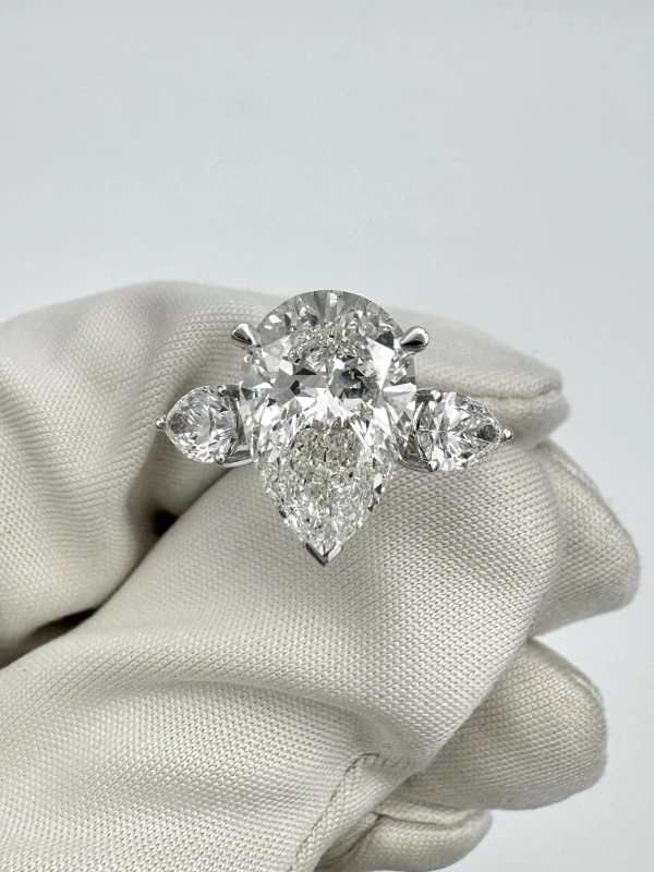 Earrings without a brand PEAR DIAMOND 3.09ct H/SI1 RING (GIA) NN3.09ct H/SI1 2