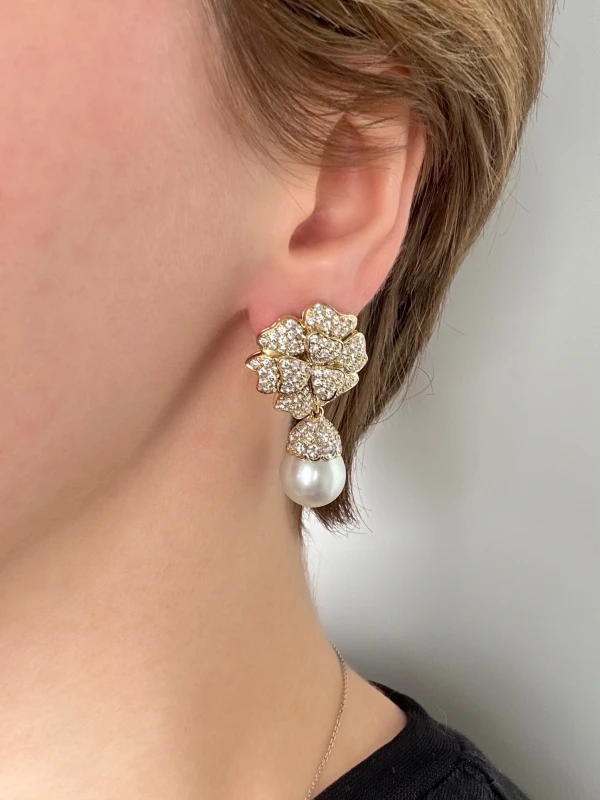 Van Cleef & Arpels. VINTAGE EARRINGS WITH DIAMONDS AND PEARLS VCAPEARL 6