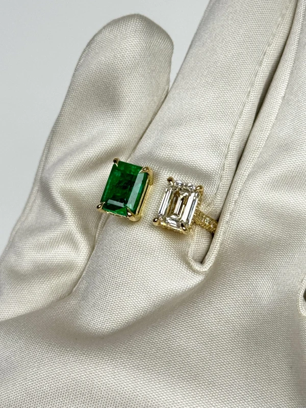 СЕРЬГИ NO NAME С БРИЛЛИПНТОМ 2.02 CT G/VS2 И ИЗУМРУДОМ  2.85 CT STRONG SIGHTLY BLUISH GREEN 2.85 CT STRONG SIGHTLY BLUISH GREEN - 2.02 CT G/VS2 3