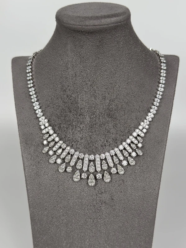 GRAFF WHITE ROUND, PEAR SHAPE AND BAGUETTE DIAMOND FRINGE NECKLACE 29.41 CT RGN769 4