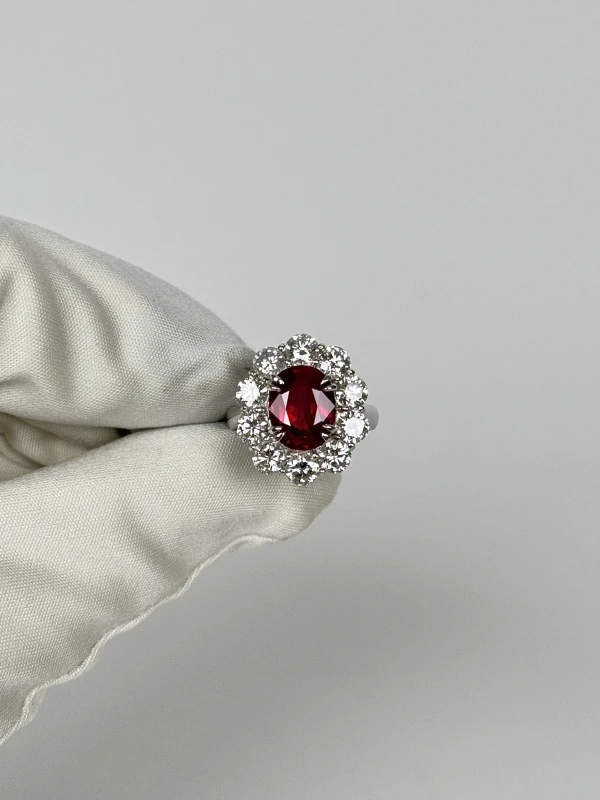 СЕРЬГИ NO NAME С РУБИНОМ 4.16 CT VIVID RED PIGEON'S BLOOD. BURMA 4.16 CT VIVID RED PIGEON'S BLOOD. BURMA 2