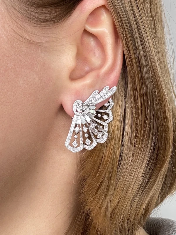 GARRARD FANFARE DIAMONDS & MWHITE MOTHER OF PEARL 2015307 2
