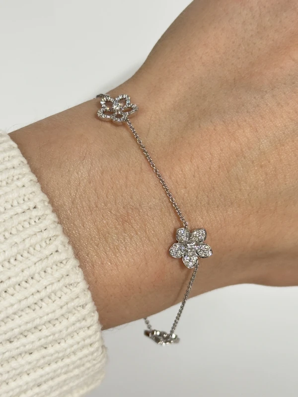 Graff WILD FLOWER PAVÉ DIAMOND BRACELET RGB515 3
