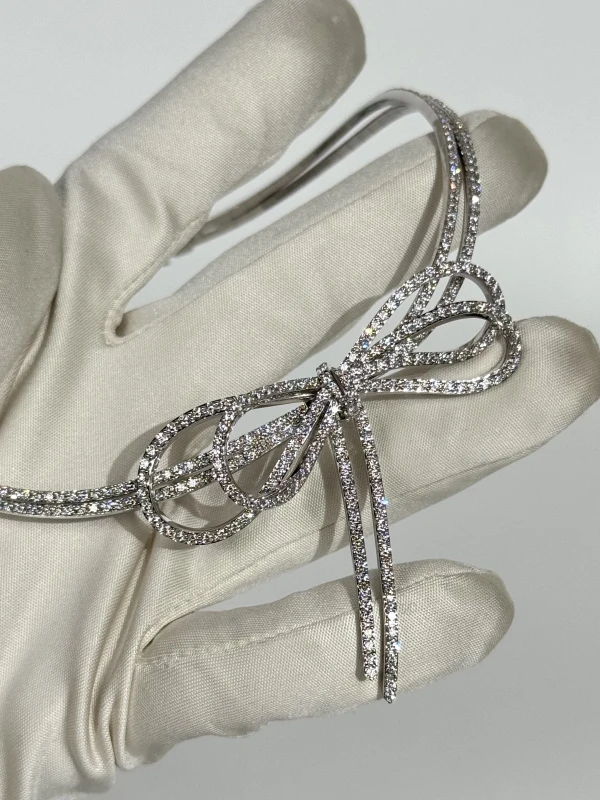 Graff Tilda's Bow Diamond Necklace RGN1046 6