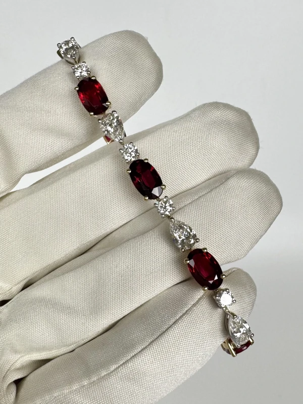 DeRosa OVAL RUBY 17.06 CT "PIGEONS BLOOD" & DIAMONDS 6.08 CT BRACELET (GRS/GIA) B236916 2