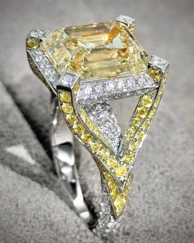 СЕРЬГИ NO NAME DIAMOND 8.66 CT FANCY LIGHT YELLOW/VS1 RING (GIA) NN8.66CT 4