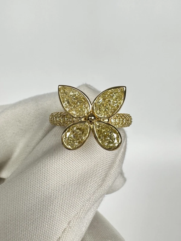 DeRosa Butterfly Diamond 2.11 ct Fancy Light Yellow Ring  (SIZE 53) R288194 2