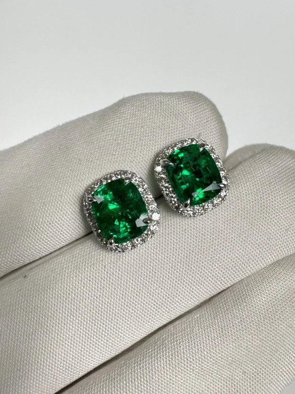 DeRosa Emerald 2.20 - 2.15 ct Vivid Green and Diamond Earrings (GRS) E705667 3