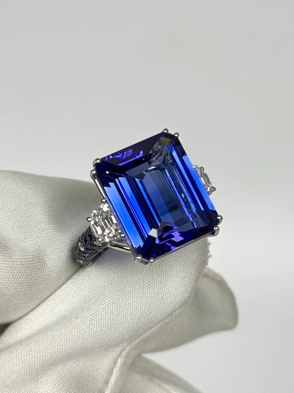 Verdi Jewellery КОЛЬЦО С ТАНЗАНИТОМ 19.47 CT A17D 3