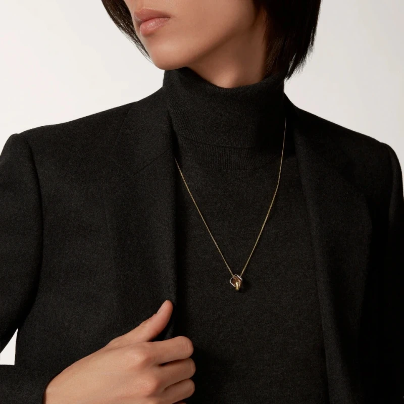 Cartier TRINITY PENDANT, CUSHION-SHAPED B7224955 6