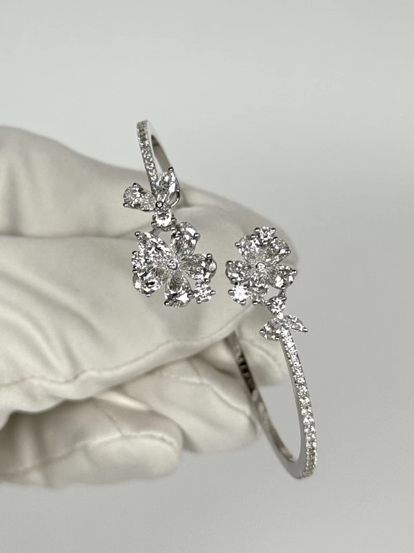 GRAFF White Gold White Multi Shape Diamond Carissa Bracelet (SIZE 16.5) RGB288-165 4