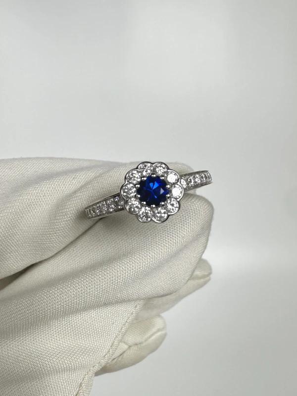 Graff SAPPHIRE 0.30 CT RING (SIZE 53) GR0.30 2