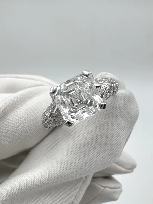 No name SQUARE DIAMOND RING 3.16 ct F/INTERNALLY FLAWLESS, GIA (SIZE 54) NN3.16ct F/IF GIA 2