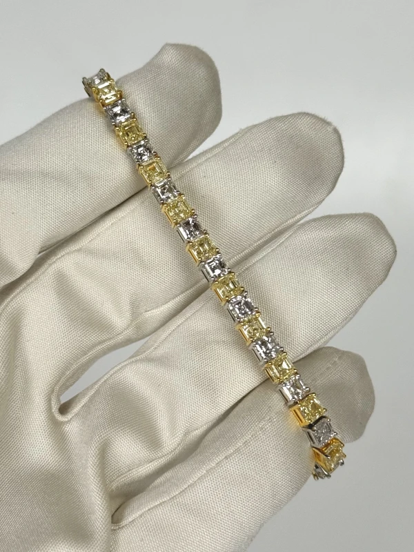 Earrings without a brand Square Emerald Cut Yellow and White Diamond Bracelet nnW&Y 2