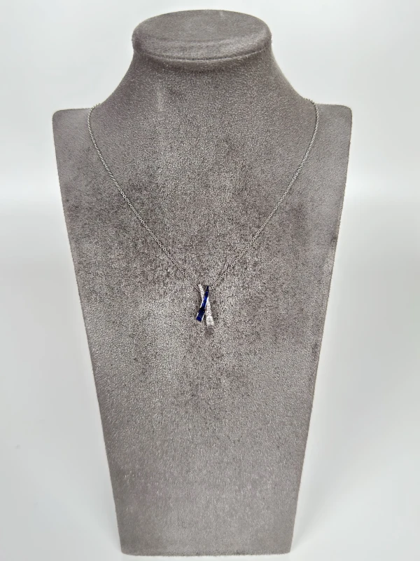 GRAFF KISS SAPPHIRE PENDANT RGP 655 2