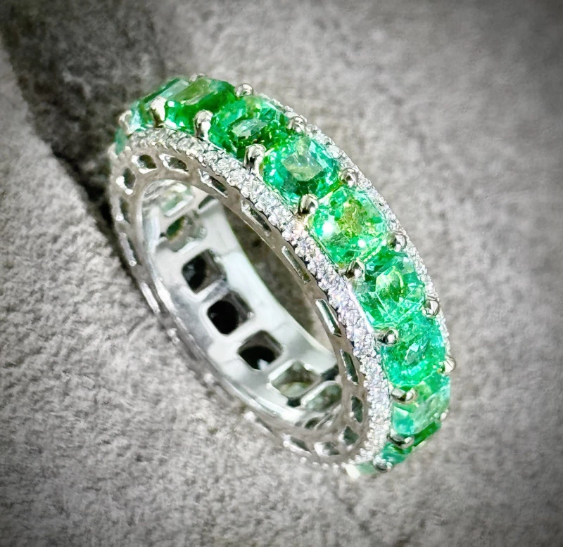 RalfDiamonds EMERALD AND DIAMOND RING RDREmerald 4