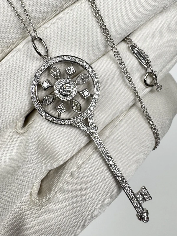 Tiffany & Co TIFFANY & CO. KALEIDOSCOPE KEY PENDANT IN PLATINUM WITH CHAIN Kaleidoscope key 020624 5