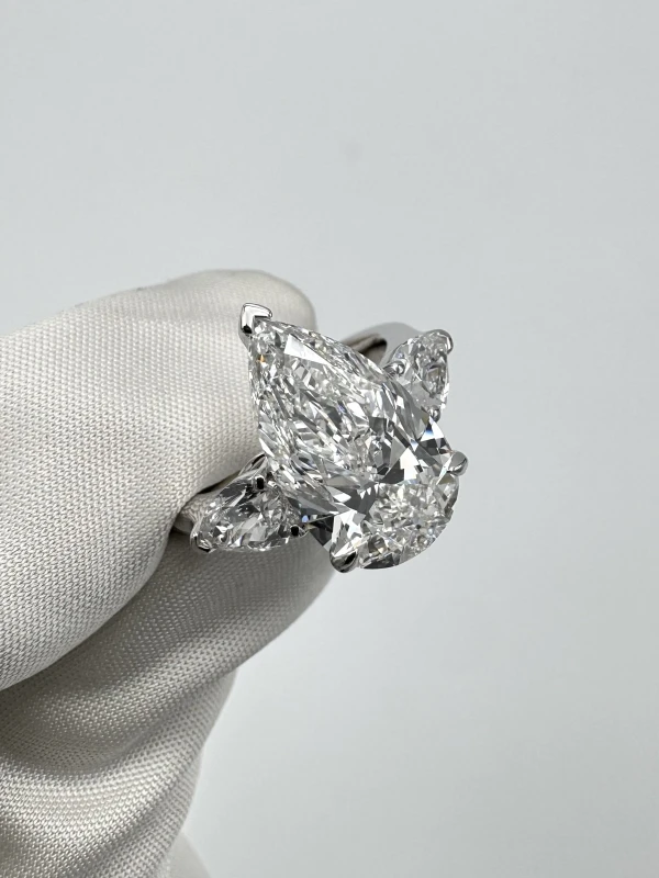 No name PEAR DIAMPOND 5.03 CT F/VS2 RING (GIA) NN 5.03 F/VS2 (GIA) 3