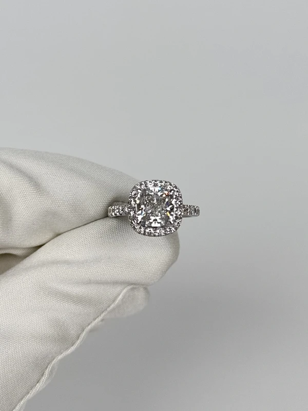 Earrings without a brand CUSHION DIAMOND 3.01 CT D/VVS2 RING (GIA) NN3.01D 2