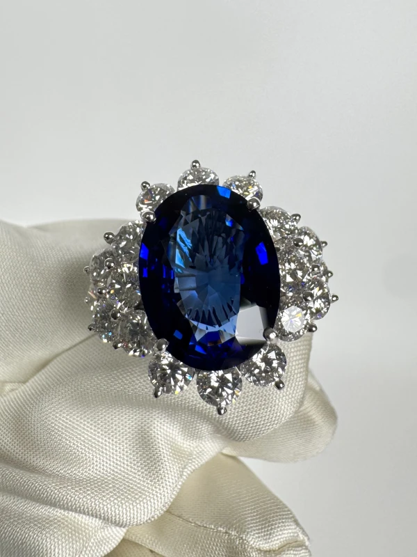 OVAL SAPPHIRE 8.59 CT ROYAL BLUE RING (GRS) S8.59 2