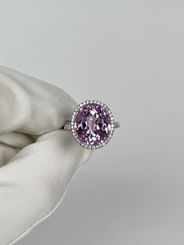 Tiffany & Co SOLESTE RING, KUNZITE 12.02 CT (SIZE 51) TCO12.02 2