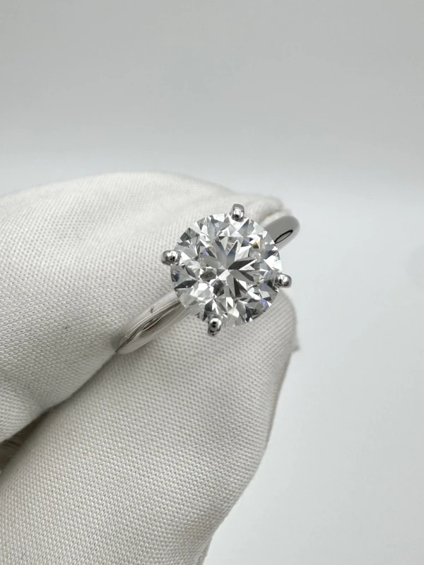 Earrings without a brand С БРИЛЛИАНТОМ 2.01 CT F/VVS2 2.01 CT F/VVS2 3