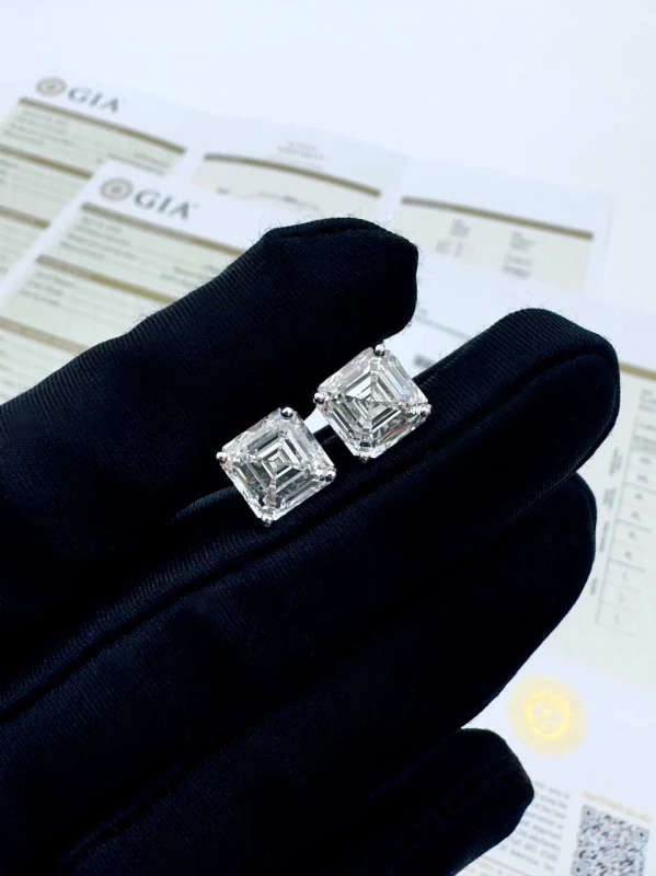 Earrings without a brand DIAMOND STUDS 4.02 - 4.02 CT G/VS1 (GIA) 4.02 - 4.02 ct G/VS1 (GIA) 2