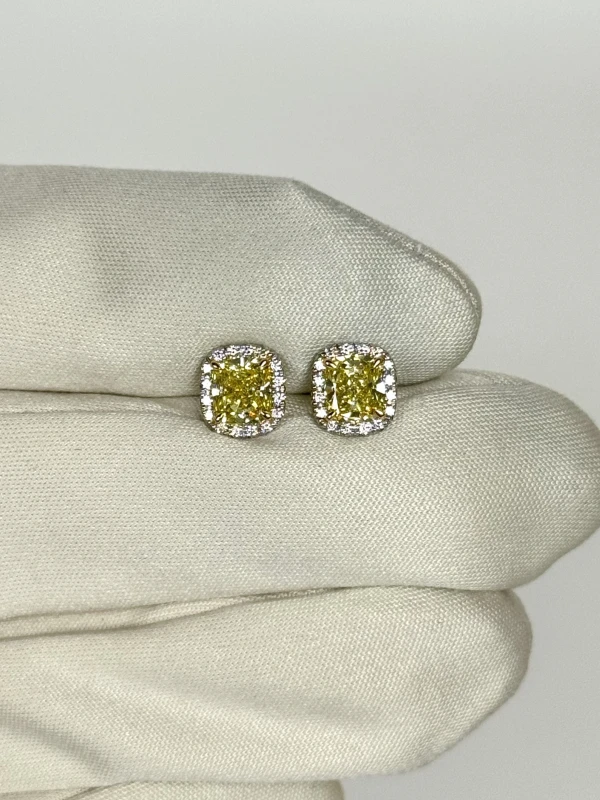 Tiffany & Co TIFFANY SOLESTE 0.80-0.80 CT FY/VVS2-VS1 EARRINGS tf0.80-0.80 3