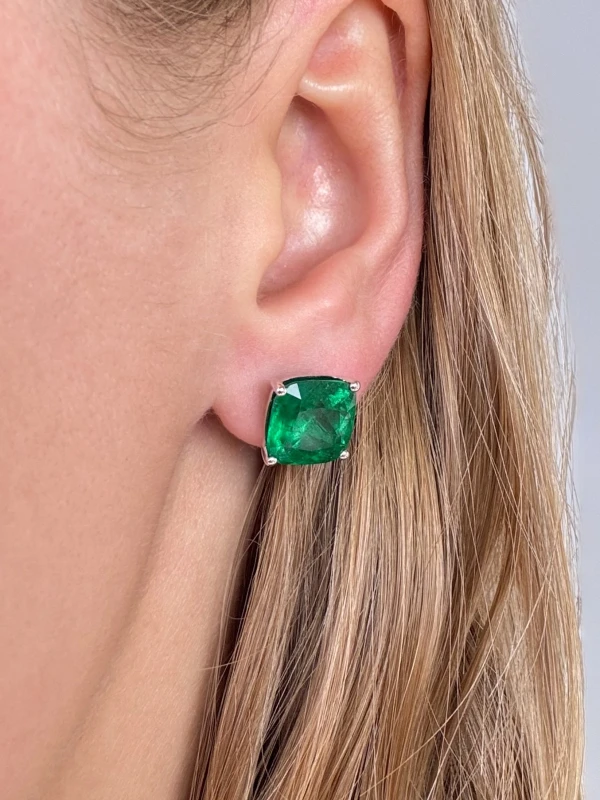 Earrings without a brand COLOMBIA EMERALD 4.39-4.43 CT "VIVID GREEN" EARRINGS (GRS) EM4.43-4.39CT 4