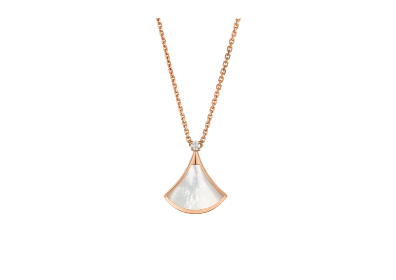 DIVAS’ DREAM PENDANT