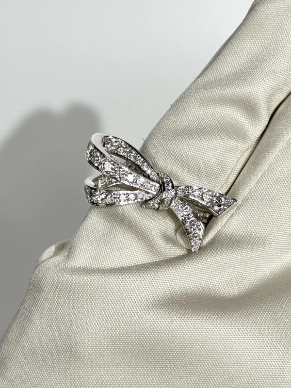 GRAFF Tilda’s Bow Diamond Ring (SIZE 52) RGR1027 3