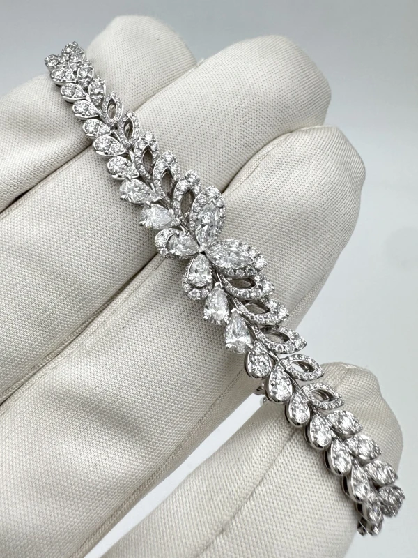 GRAFF Butterfly Diamond Bracelet White Gold RGB689 2