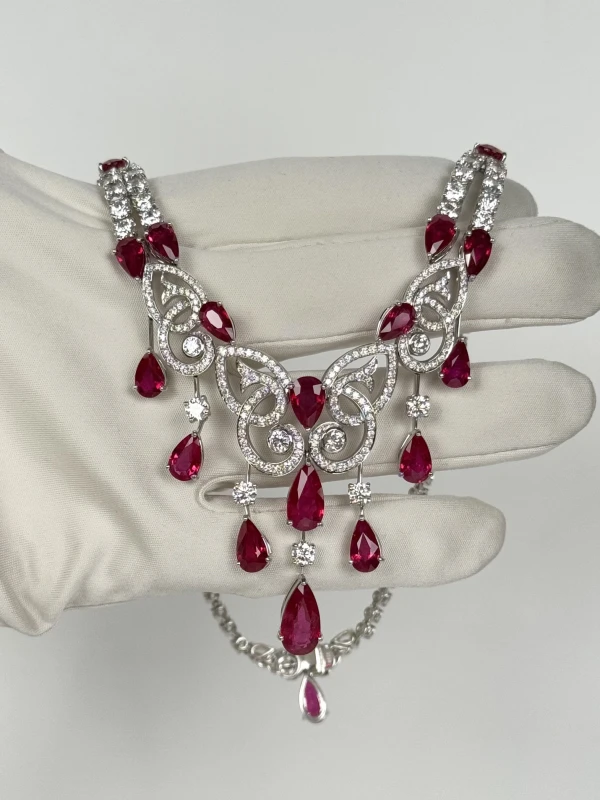Graff BUTTERFLY RUBY 34.91 CT & DIAMOND 23.44 CT NECKLACE GR 34.96 6