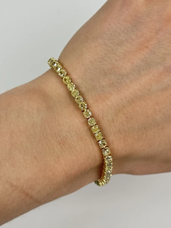 RalfDiamonds CUSHION DIAMOND 15.21 CT FANCY LIGHT YELLOW/VS BRACELET RD15.21ct FLY/VS+ 4