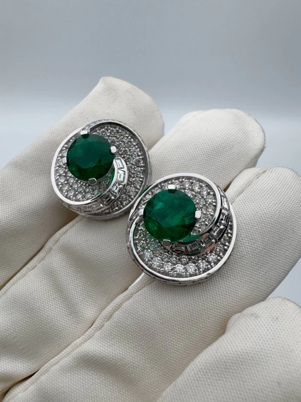 DeRosa EMERALD AND DIAMOND EARRINGS e18411213 2