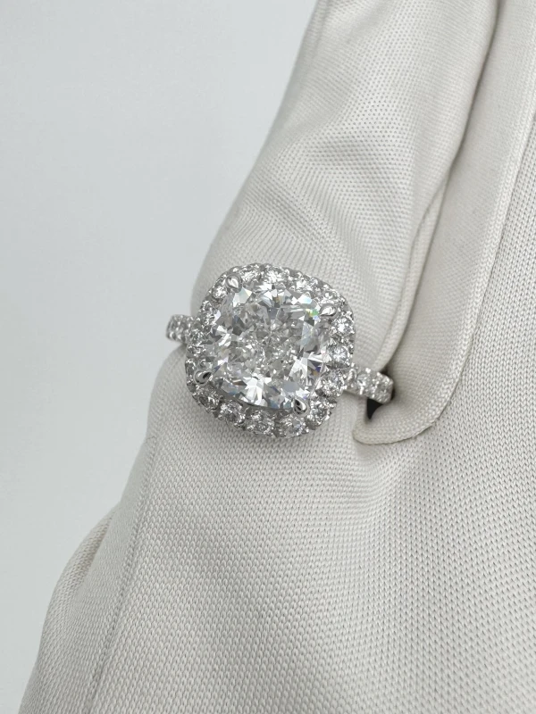 Earrings without a brand CUSHION DIAMOND 3.01 CT D/VVS2 RING (GIA) NN3.01D 4