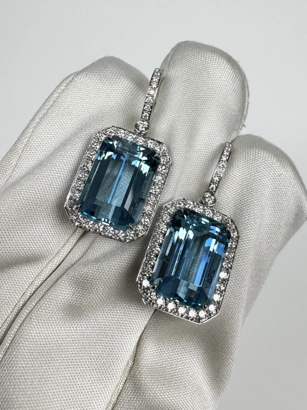 Tiffany & Co AQUAMARINE AND DIAMOND EARRINGS 14.30 CT AQUAMARINE 4