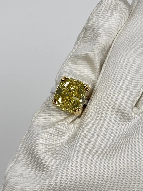RalfDiamonds CUSHION DIAMOND 14.04 CT FANCY YELLOW/VVS2 RING (SIZE 51) 14.04ct FY VVS2 6