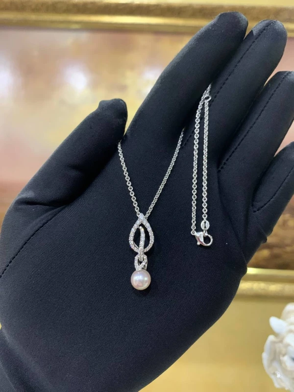 Mikimoto LAUREL AKOYA PEARL AND DIAMOND PENDANT MPA 10152 ADXW 4