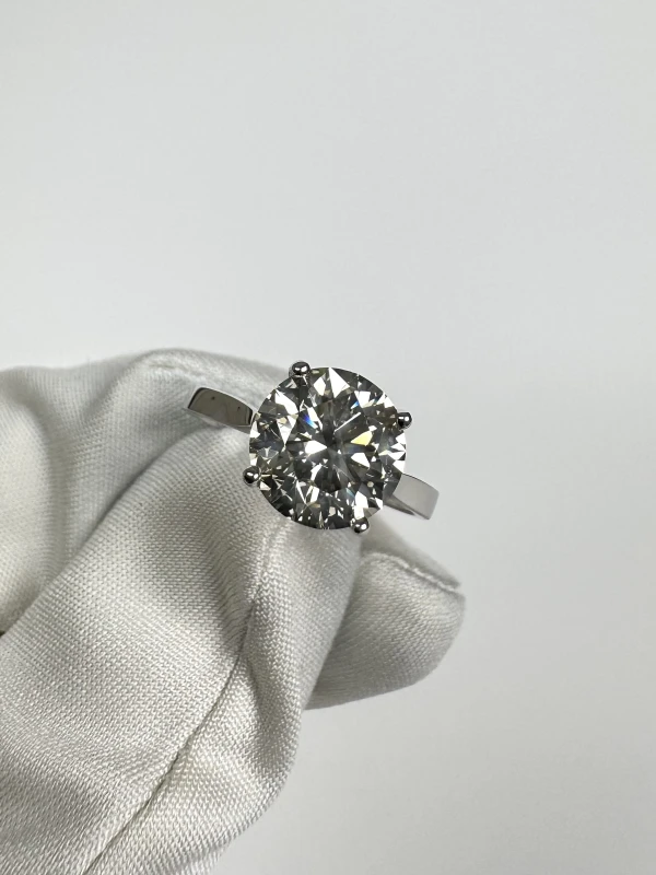 СЕРЬГИ NO NAME ROUND DIAMOND 3.02 CT M/SI1 RING (GIA) NN3.02CT M/SI1 (GIA) 4