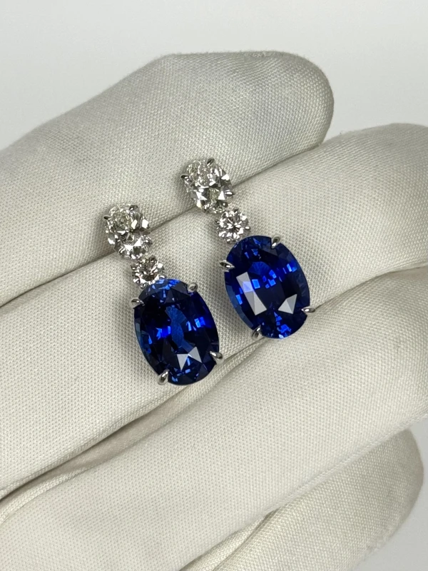 СЕРЬГИ NO NAME OVAL SAPPHIRE 6.22-6.85 CT "ROYAL BLUE" EARRING (GRS) SAP 6.22-6.85 CT 3