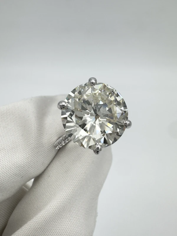 Earrings without a brand ROUND DIAMOND 7.16CT N/VS1 RING (SIZE 53) 7.16 CT N/VS1 3