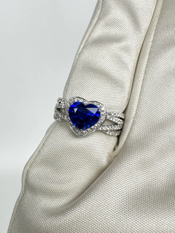No name HEART SAPPHIRE 1.94 CT ROYAL BLUE RING (SIZE 53) NN1.94 CT 3
