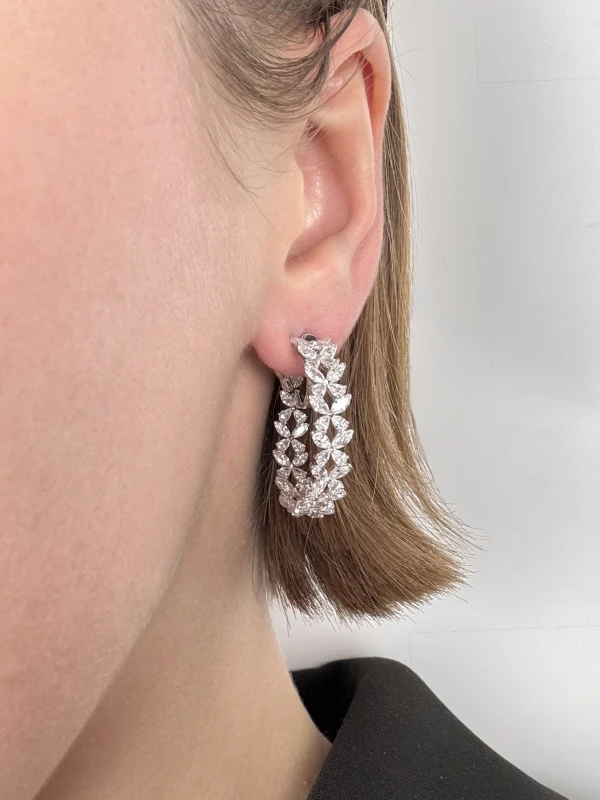 GRAFF Classic Butterfly Diamond Hoop Earrings RGE1983 4